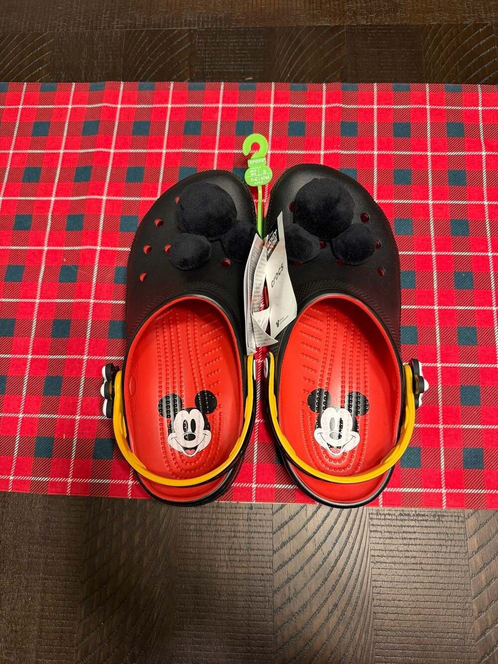 New with tags Crocs Disney Mickey Mouse Clogs Black Red Yellow Size M8/W10
